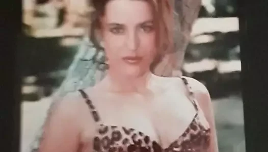 Gillian anderson
