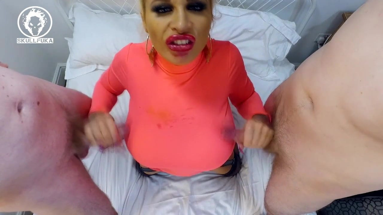 Dev boob porno sophie anderson çift oral seks