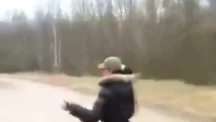 Kız ormanda lanet için hazır