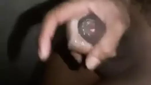 MORENA GOSTOSA GOZANDO NO BANHO