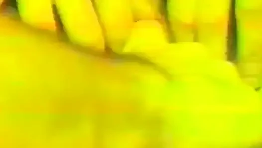 Sarışın orta yaşlı seksi kadının yaramaz ev videosu