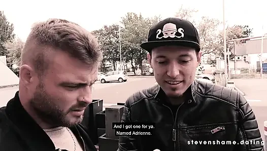 Şişman orta yaşlı seksi kadın Adrienne Kiss bir otelde sikiliyor! Steven Shame flört ediyor