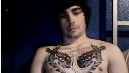 izle seksi tattoed emo twink yakalandı mastürbasyon