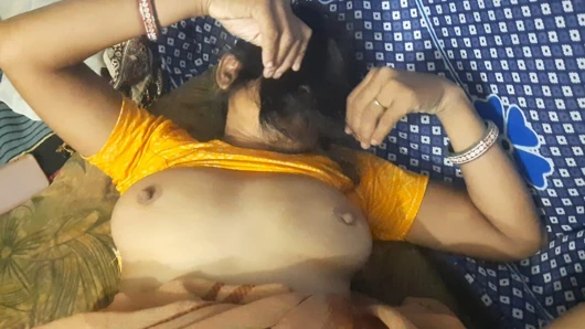 Desi bhabhi's big collared pussy fucked by pressing big tits quenched thirst