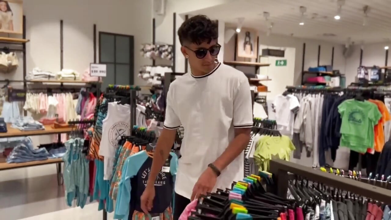 Quick masturbation in shopping mall fitting rooms