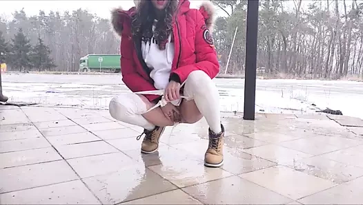 Aşırı orgazm ile yoldan azgın kız