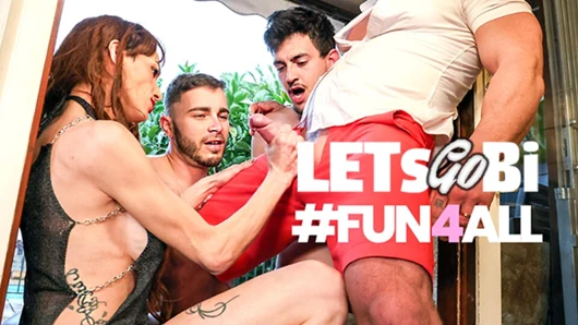 Oğullarım götünü nasıl sikip emeceklerini biliyor! at LetsGoBi