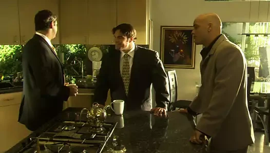 Seksi sarışın naylon tavşan sikme için dik