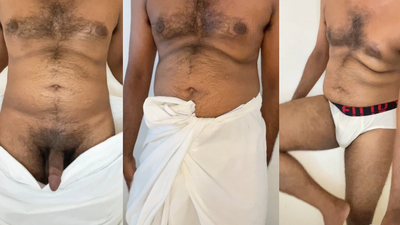 Kerala baba beyaz iç çamaşırı ve büyük yarak ve taşakları asılı