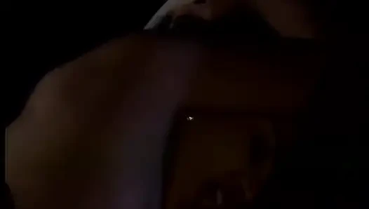 Mutant yarakla iç çamaşırlı şehvetli gözleri bağlı piliç sonra sikiliyor
