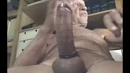 Dede boşalmak üzerinde kam ve tat onun boşalmak