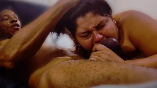 İri güzel kadın gırtlağına kadar alıyor fizik kanunlarını bozuyor ve boşalma iradeni