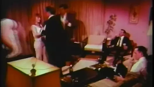 Tuğla oyuncak bebek evi (1967)