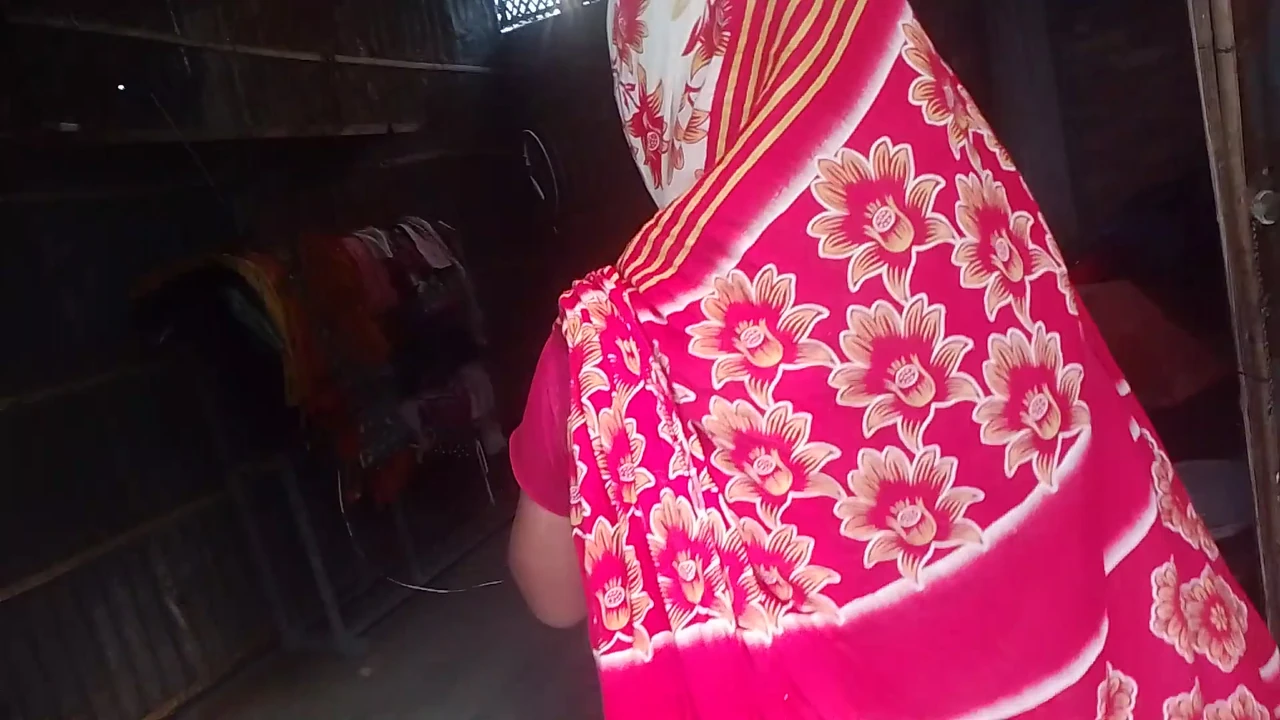 भारतीय गांव की हॉट लड़की रुकिया ने घर पर सेक्स किया