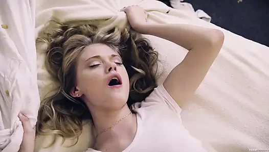 Southern Peach Hannah Hays yarak alıyor
