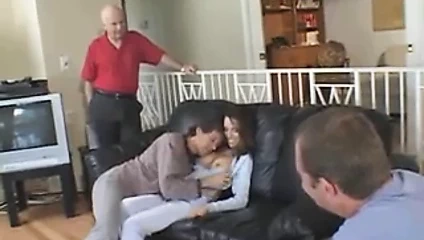 Bayan liddey bir yabancıyı sikikleri