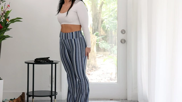 Atletik kişisel antrenör oyuncu seçmeleri sırasında sert sikişiyor!