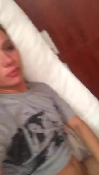 Sarışın sikişiyor