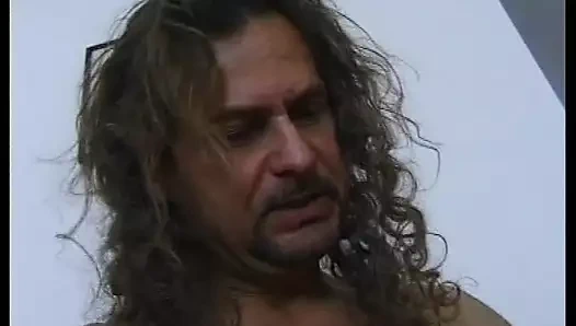 MUHTEŞEM VE GÖT SIKILIYOR SCN06