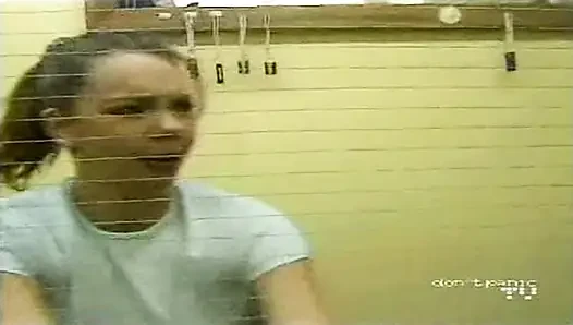 Büyük Omar'ın İngiliz maceraları: anal egzersiz (2001)