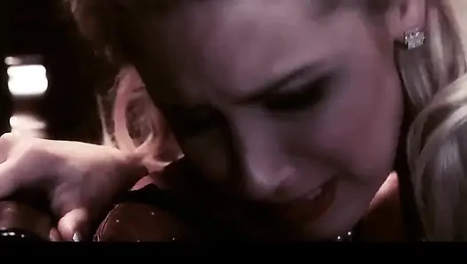 Kirli iç çamaşırlı güzel orta yaşlı seksi kadın modelleri - bölüm #4