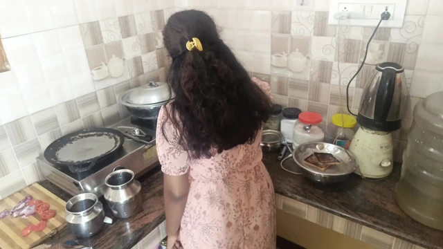 Housewife kitchen hot romance