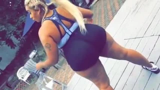 Eeeee, bu tam bir eşek -- mısır ekmeği kraliçesi