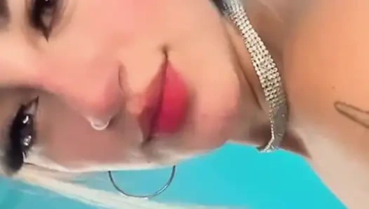 Gölgeler ve Baştan çıkarma arasında