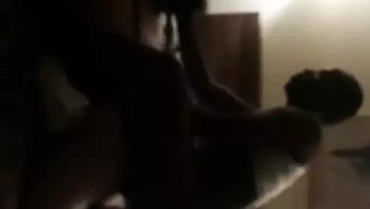 Siyah arkadaşla eğlence