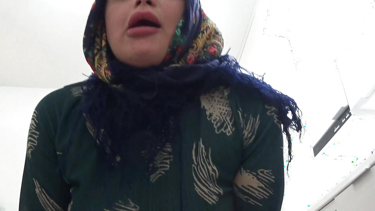 Azgın orta yaşlı seksi kadınla Afgan ev yapımı porno