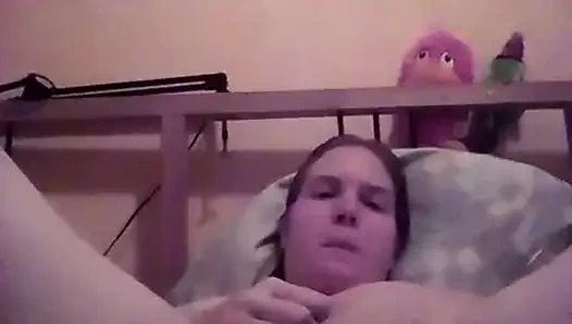 Senin yarağın olduğunu hayal ediyorum