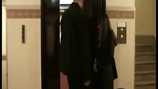 Bir adam ve iki sapık kadın