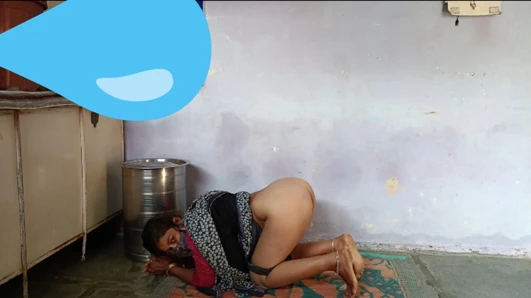 Üvey erkek kardeş üvey kız kardeşimi sert sikiyor