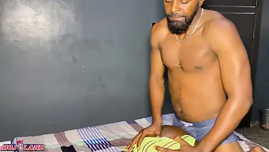 Şeker anne seksi zenci büyük zenci şeker oğlanla iyi bir hizmet zamanı geçirdi