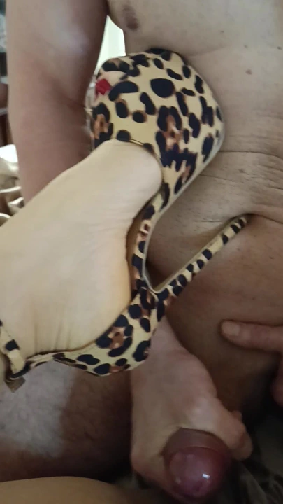 Amcığıma boşal bebeğim...