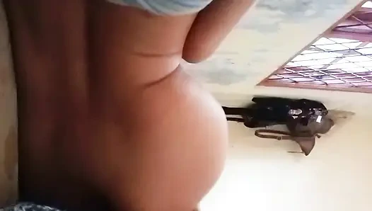 Teyze Dhea ile derleme sikişi