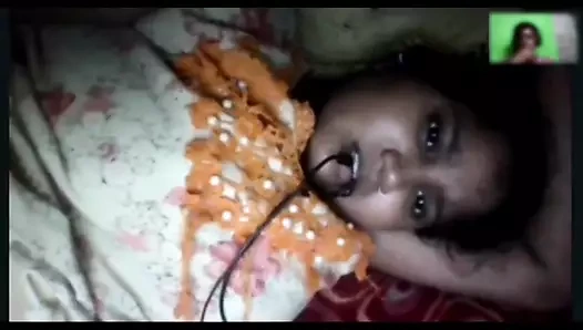 Hintli evli kadın kocası tarafından sikiliyor ve çok zevk alıyor, sert seks