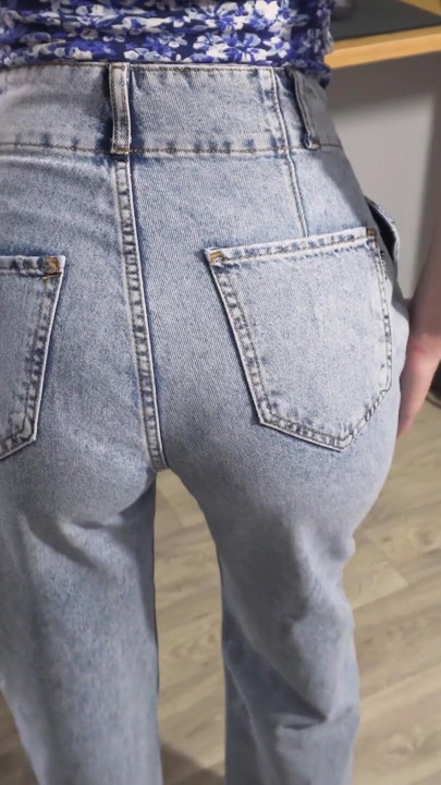 Milf Secretary In High Weist Jeans Teases Her Nice Butt | Clip 1