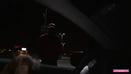 Hatun zenci sevgilisiyle seks yapmayı seviyor