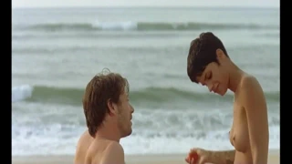 Omahyra mota çıplak