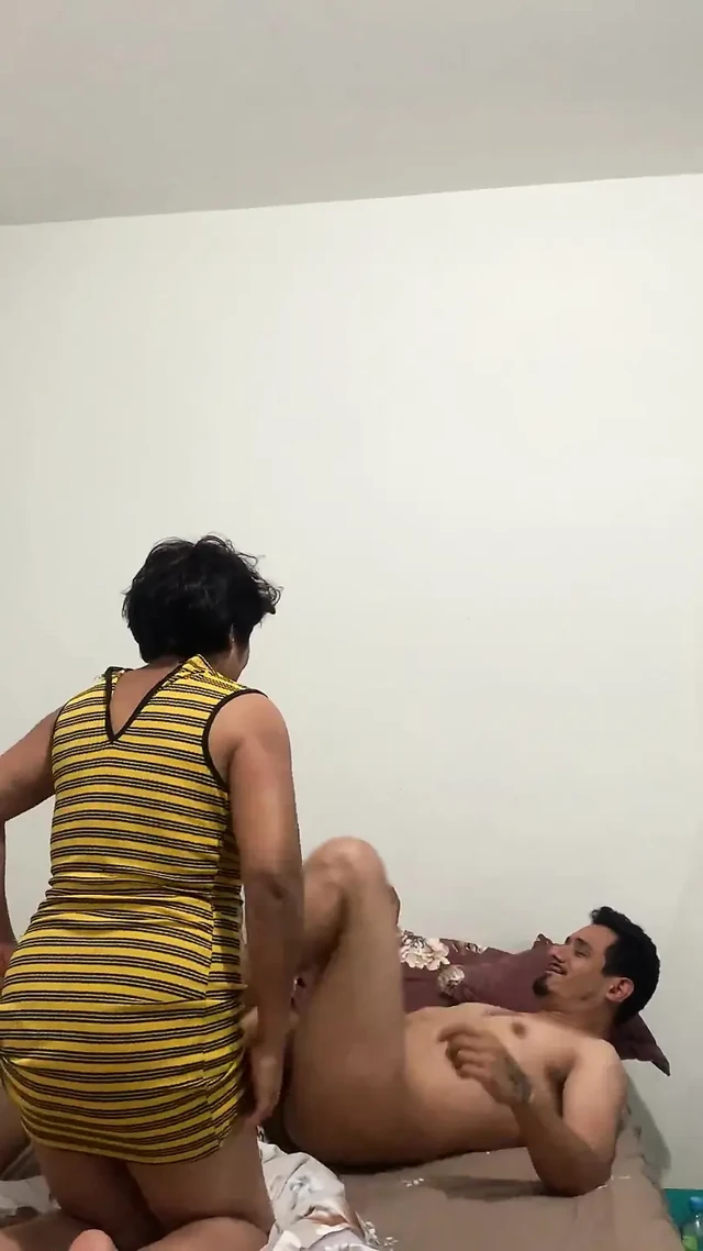 Zengin bir seks yaşayan olgun sıcak çift