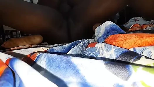 Gerçek bir sikiş keçi bile zevkle bağırmaya dayanamıyor