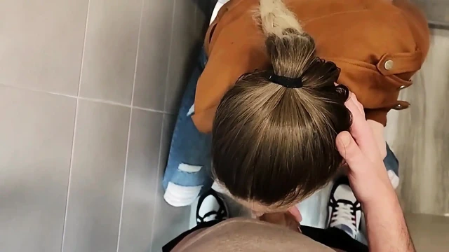 Profesörümle Üniversitenin Tuvaletinde Oral Seks Riski Var!