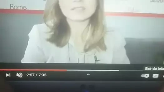 Batendo punheta para Nilce Moretto casada santinha