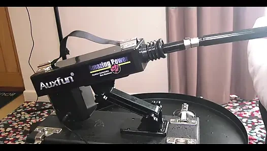 Sikiş makinesi miss moon'a karşı