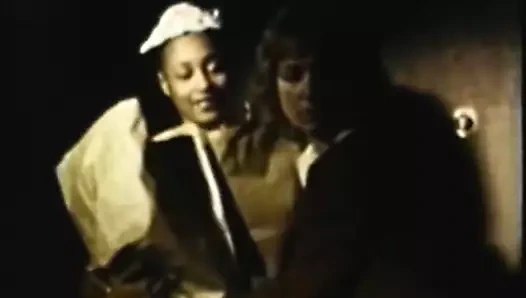 Vintage - siyah hizmetçi zam hak ediyor