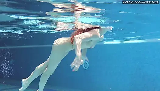 Sıcak Rus model nicole gider dik