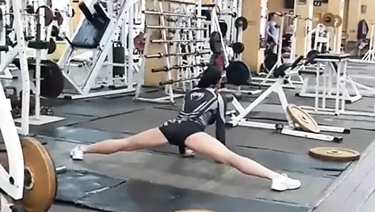 seksi ukrayna mma fighter elena ovchynnikova spor salonu germe