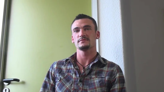 Alman amatör sperm seviyor!!! sahne #04