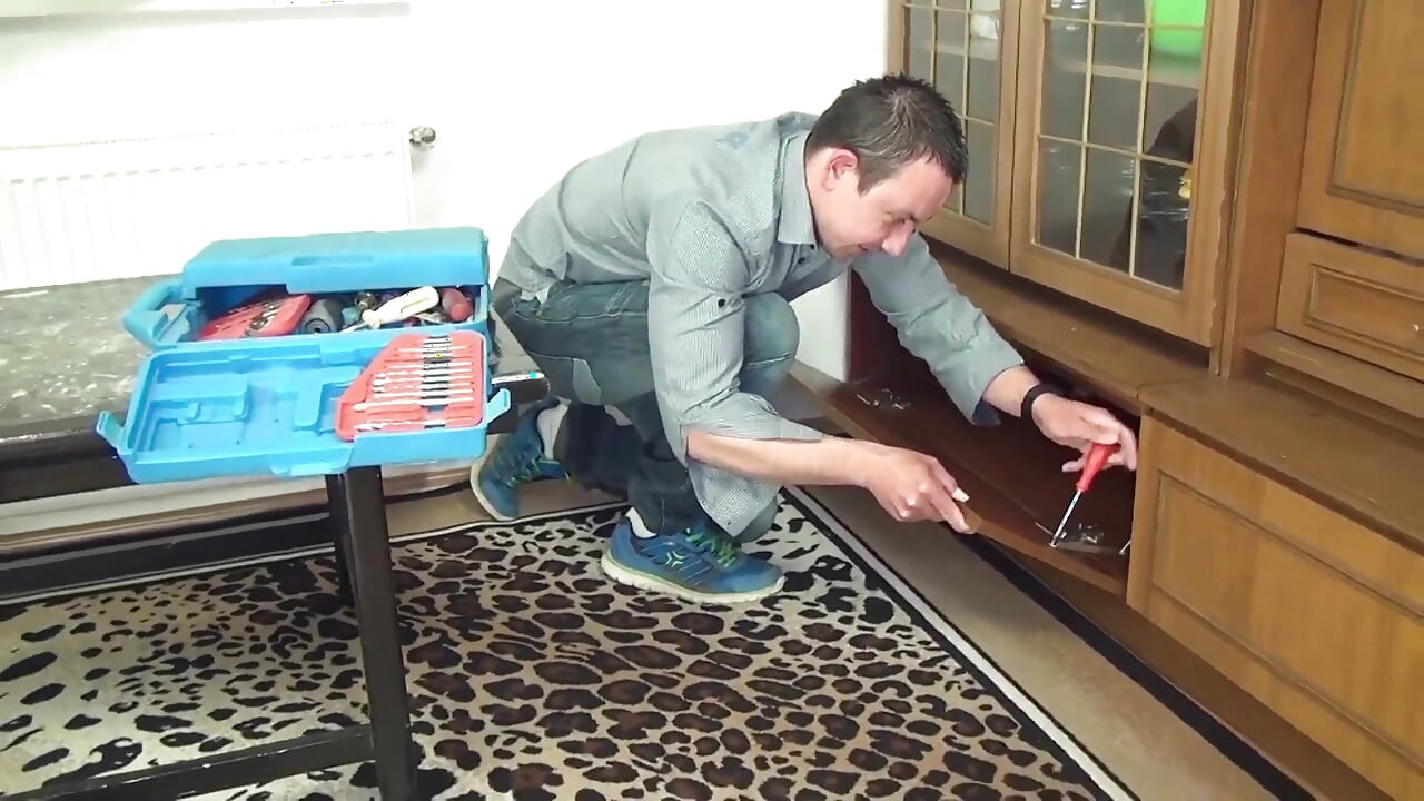 Komşunun ateşli ninesini siktim